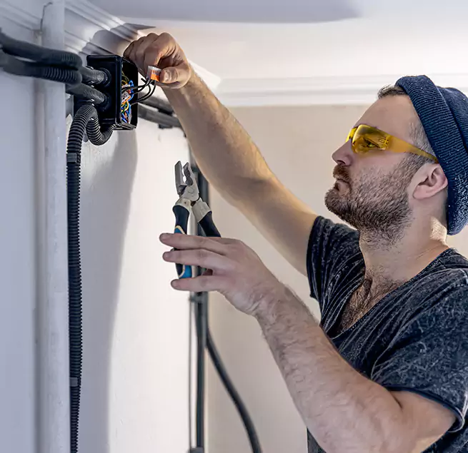 Why Dania Beach, FL Homeowners Choose Dania Beach Air Duct Cleaning Pro for HVAC UV Light Installation?